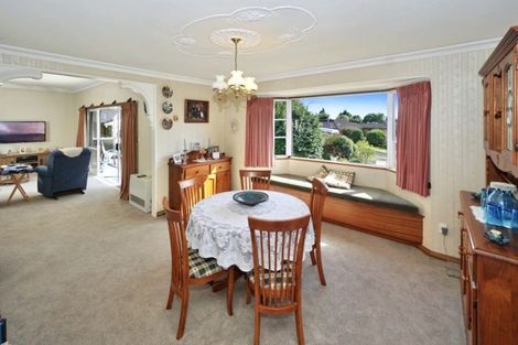 Photo of property in 16 Randell Place, Te Puke, 3119
