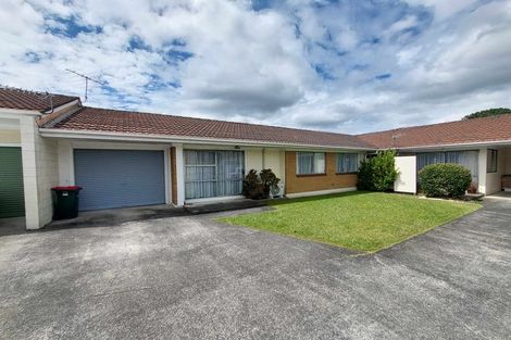 Photo of property in 2/29 Waterview Road West, Takanini, 2112