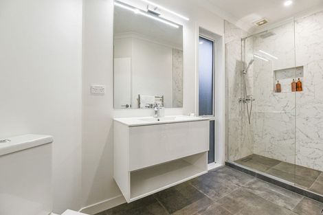 Photo of property in 24 Clifford Close, Leamington, Cambridge, 3432