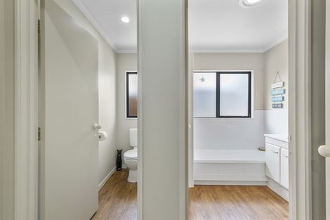 Photo of property in 43 Roto Street, Hurdon, New Plymouth, 4310