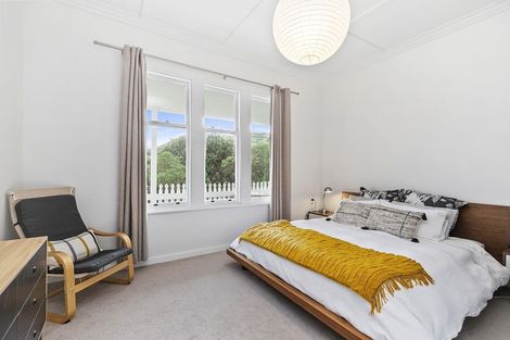 Photo of property in 10 Jackson Street, Island Bay, Wellington, 6023