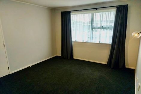 Photo of property in 2 Hill Court, Awapuni, Palmerston North, 4412