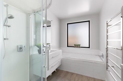 Photo of property in 82 Jack Hanley Drive, Jacks Point, Queenstown, 9371