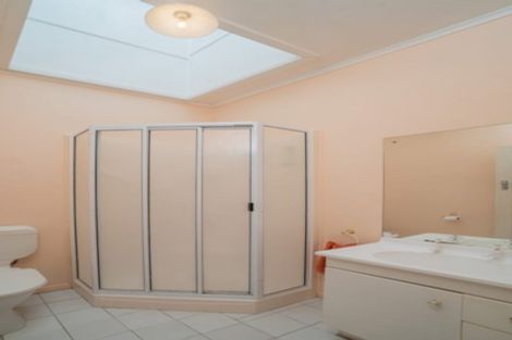 Photo of property in 54 Moana Avenue, Onehunga, Auckland, 1061