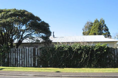 Photo of property in 28 Eastburn Street, Papakura, 2110