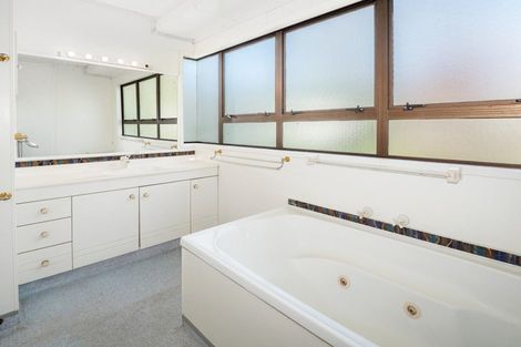 Photo of property in 157 Waikite Road, Welcome Bay, Tauranga, 3175