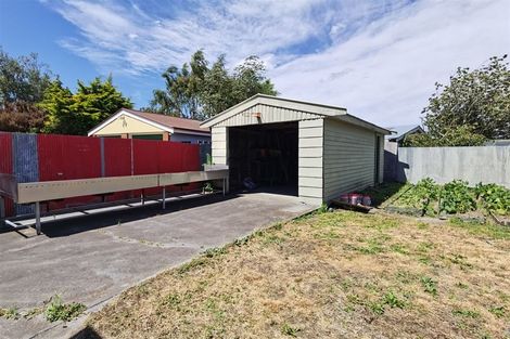Photo of property in 94 Avondale Road, Avondale, Christchurch, 8061