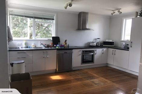 Photo of property in 27 Line Road, Glen Innes, Auckland, 1072