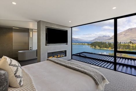 Photo of property in 9 Earnslaw Terrace, Queenstown, 9300