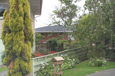 Photo of property in 2/23 Waitemata Road, Hauraki, Auckland, 0622
