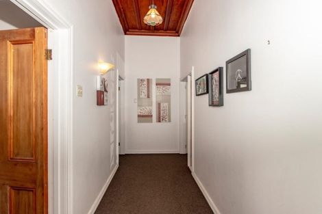 Photo of property in 99 Wellesley Road, Napier South, Napier, 4110