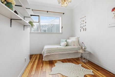 Photo of property in 1087 Makara Road, Makara Beach, Karori, 6972