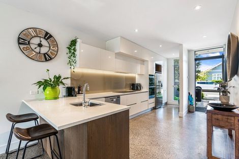 Photo of property in 12 Cochrane Road, Hobsonville, Auckland, 0616