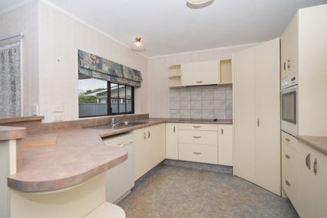 Photo of property in 6 Mckenzie Court, Terrace End, Palmerston North, 4410