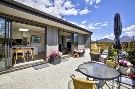 Photo of property in 39 Shepherd Road, Jacks Point, Queenstown, 9371