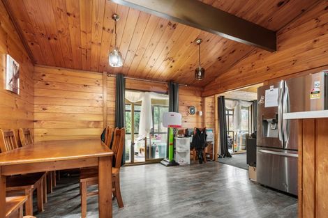 Photo of property in 116a Sandspit Road, Waiuku, 2123