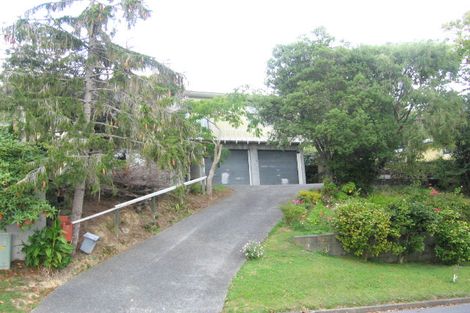 Photo of property in 8 Chichester Drive, Pinehaven, Upper Hutt, 5019
