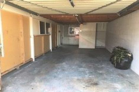 Photo of property in 2/71 Mount Smart Road, Onehunga, Auckland, 1061