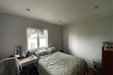 Photo of property in 216 Te Atatu Road, Te Atatu South, Auckland, 0610