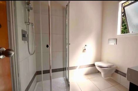 Photo of property in 556 Scenic Drive, Waiatarua, Auckland, 0612