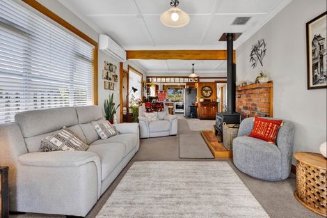 Photo of property in 2 Hurworth Road, Hurworth, New Plymouth, 4371