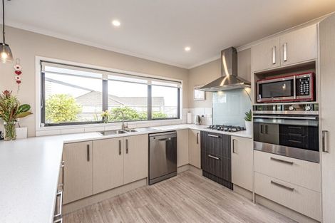 Photo of property in Caversham Park, 2/19 Caversham Road, Westmere, Whanganui, 4501