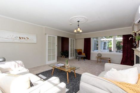 Photo of property in 225a Huatoki Street, Upper Vogeltown, New Plymouth, 4310