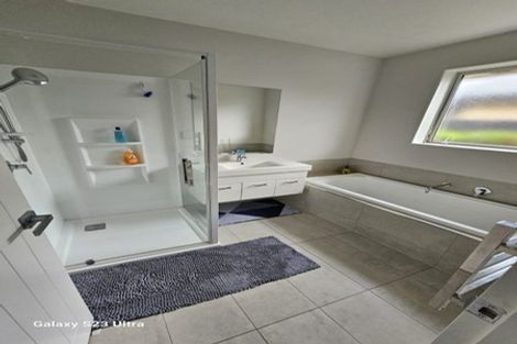 Photo of property in 86 Shillingford Boulevard, Rolleston, 7615