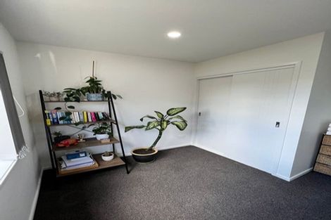 Photo of property in 78a Lincoln Park Avenue, Massey, Auckland, 0614
