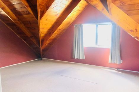 Photo of property in 1/7 Banksia Place, Goodwood Heights, Auckland, 2105