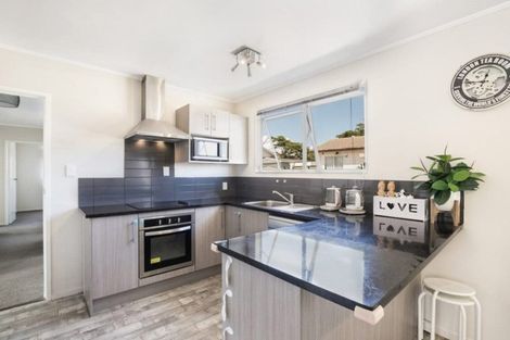 Photo of property in 1/6 Silver Creek Road, Weymouth, Auckland, 2103