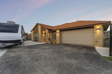 Photo of property in 29 Mcleod Place, Papamoa Beach, Papamoa, 3118