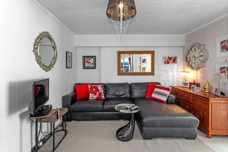 Photo of property in 75 Jaemont Avenue, Te Atatu South, Auckland, 0610