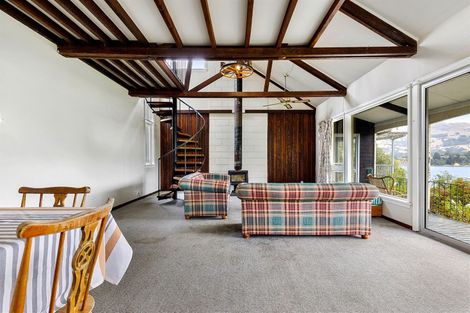 Photo of property in 36 Bayview Crescent, Duvauchelle, 7581