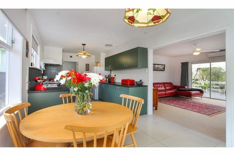 Photo of property in 1/219 Rangatira Road, Beach Haven, Auckland, 0626