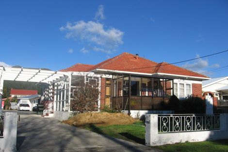 Photo of property in 74 Trafalgar Street, Waterloo, Lower Hutt, 5011