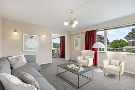 Photo of property in 22 Pokohiwi Road, Normandale, Lower Hutt, 5010