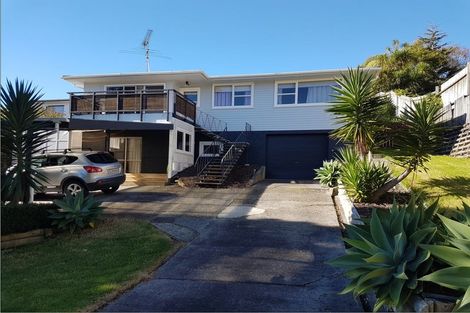Photo of property in 62 Stott Avenue, Birkdale, Auckland, 0626