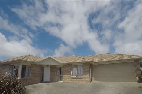 Photo of property in 5 Novak Place, Mangere, Auckland, 2022