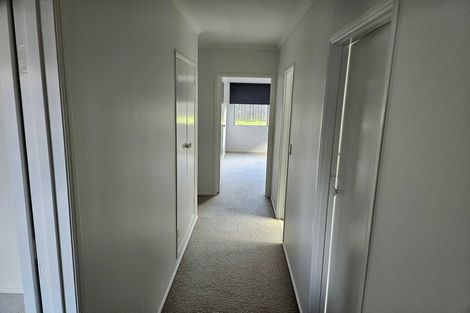 Photo of property in 1/16 Wernham Place, Northcote, Auckland, 0626