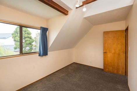 Photo of property in 12 O'connor Place, Burnside, Christchurch, 8053