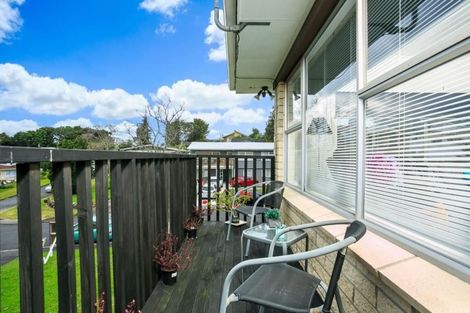 Photo of property in 1/14 Kathleen Street, Totara Vale, Auckland, 0627