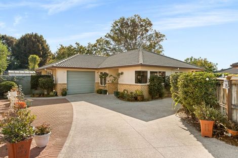 Photo of property in 16 Mcleod Place, Papamoa Beach, Papamoa, 3118