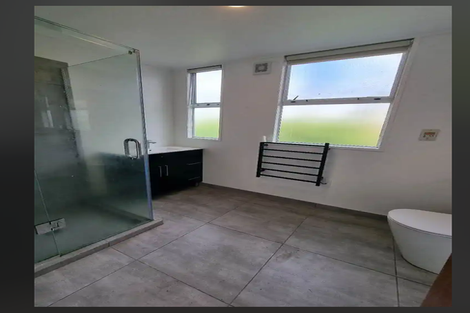 Photo of property in 151 Bleakhouse Road, Mellons Bay, Auckland, 2014