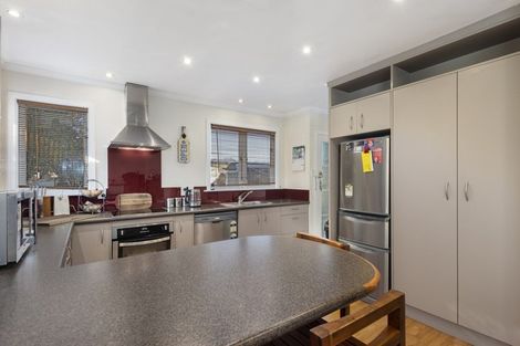 Photo of property in 27 Clouston Park Road, Clouston Park, Upper Hutt, 5018