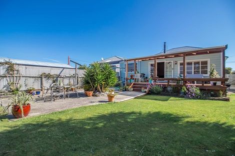 Photo of property in 157 Peel Street, Westport, 7825