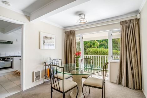 Photo of property in 1/2 Heathcote Road, Castor Bay, Auckland, 0620