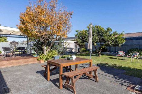 Photo of property in 41 James Foley Avenue, Pirimai, Napier, 4112