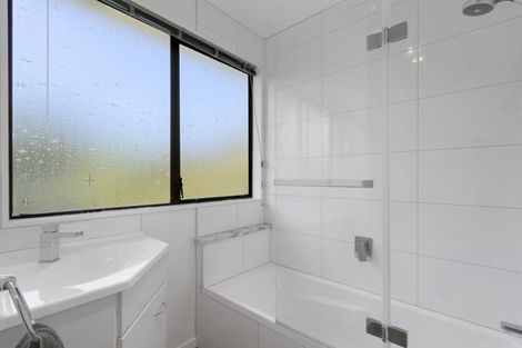 Photo of property in 5 Waipounamu Drive, Kelson, Lower Hutt, 5010