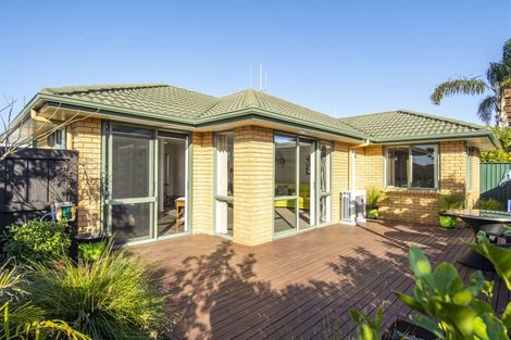 Photo of property in 10 Marshwood Place, Papamoa Beach, Papamoa, 3118